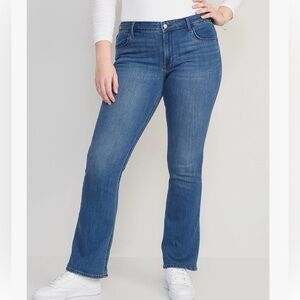 OLD NAVY Wow Mid-Rise Boot Cut Medium Wash Jeans
